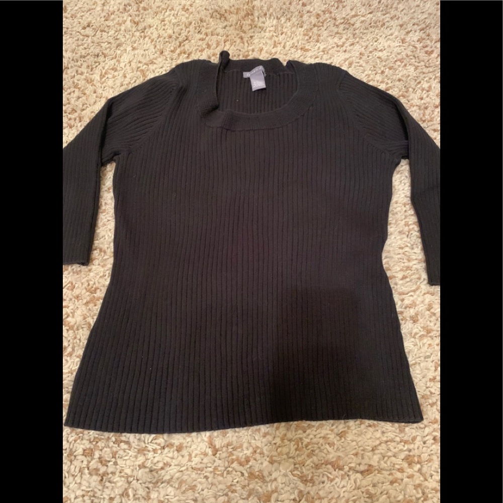 Ribbed black sweater